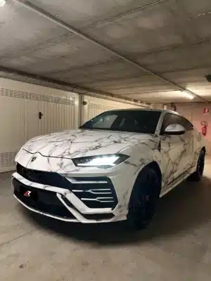 Lamborghini Urus a noleggio for rent